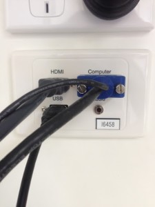 Wall inputs for EPSON projector EB-595Wi