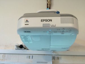 EPSON EB-595Wi for St Pauls Bentleigh Projector Install