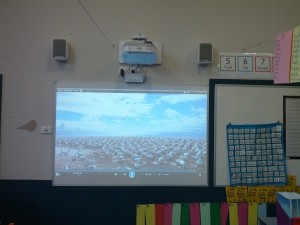 EPSON EB-595Wi interactive school overhead projector