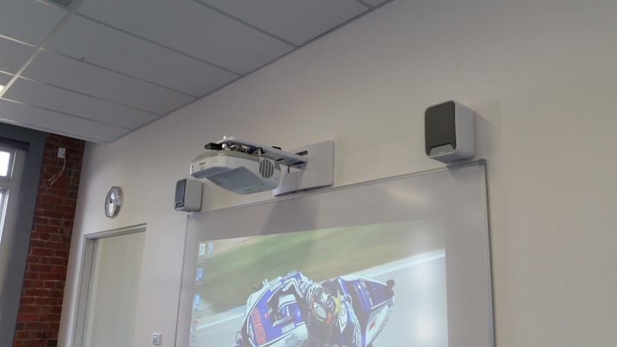 Epson EB-585W classroom projector with two Epson speakers