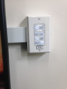  Extron MLC 62 wall control panel for video conference installation