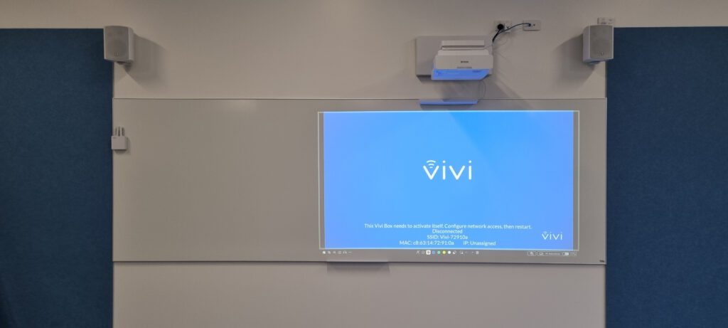 Heatherwood School’s classrooms equipped with Vivi wireless presentation