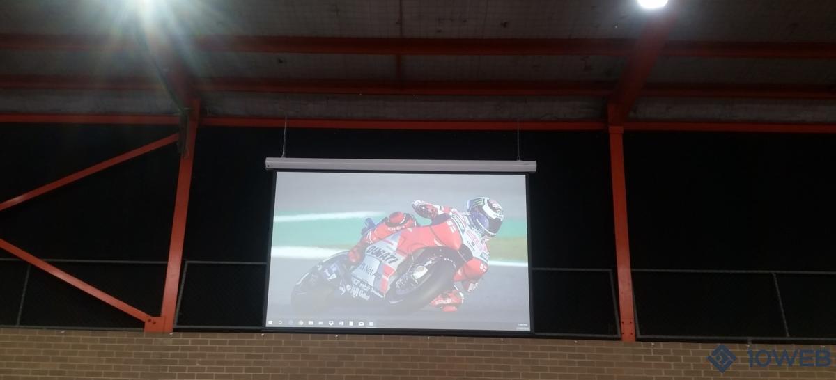 Example projection onto motorised Grandview screen at Lalor North College