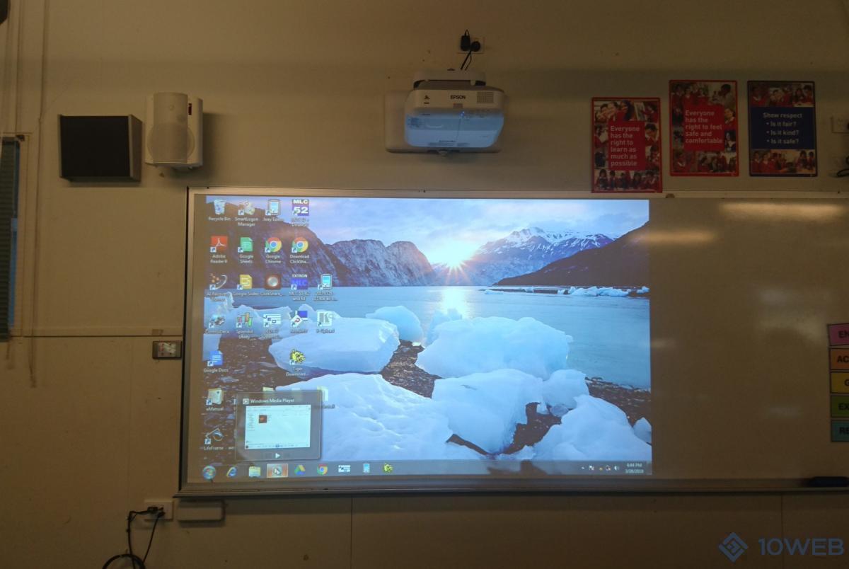 EPSON EB-685W projector at Reservoir High