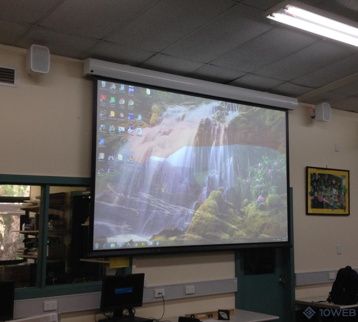 Example projection on projector screen at Lalor North Secondary