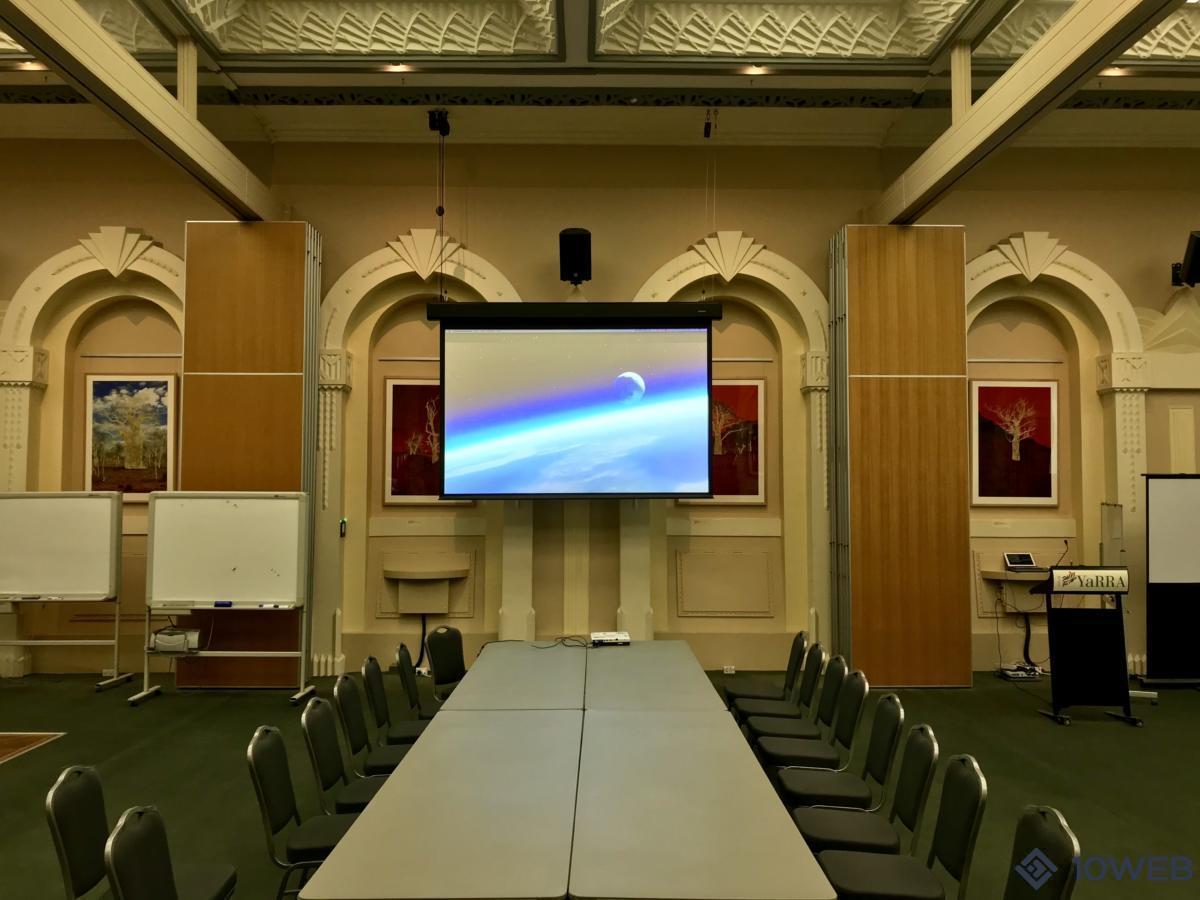 Example projection on a Grandview screen at Richmond Town Hall